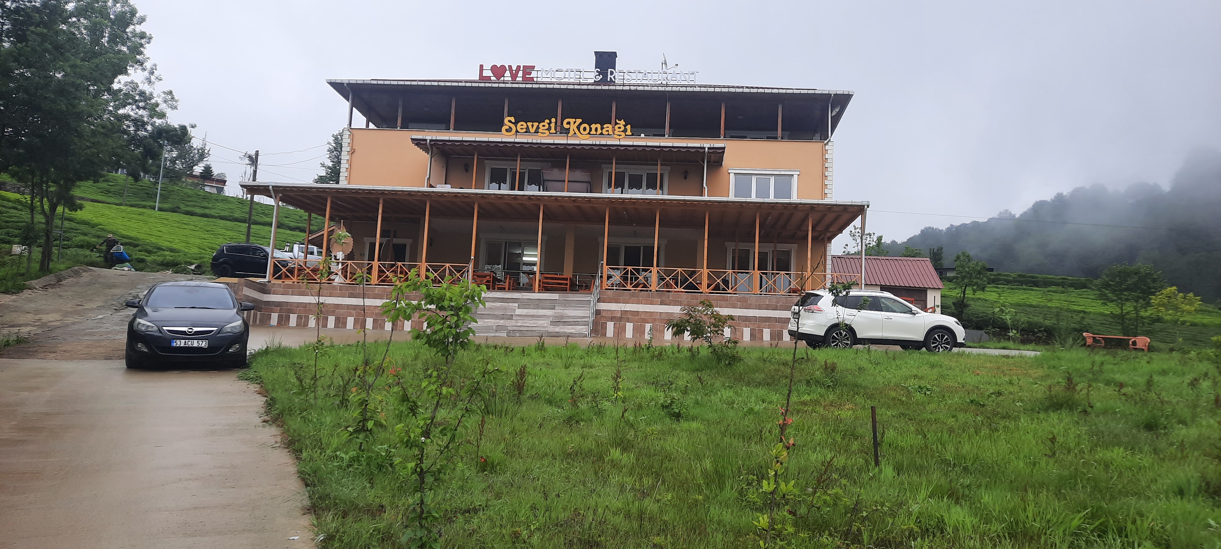 Hizmete Başladık